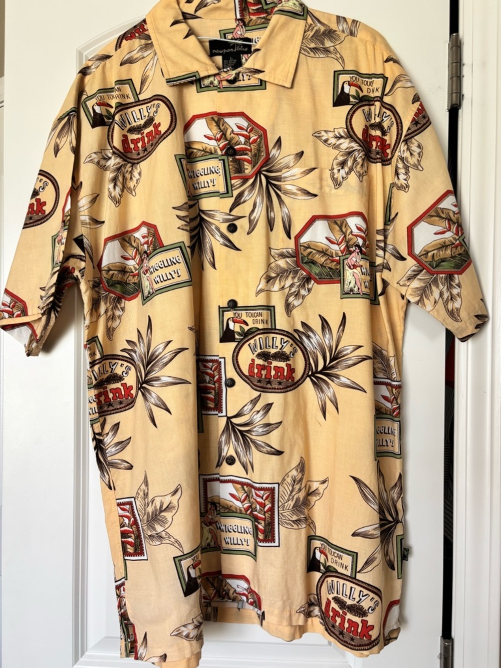 Bundle of Vintage-Inspired Hawaiian Print Men's Shirt.  XL and L. EUC
